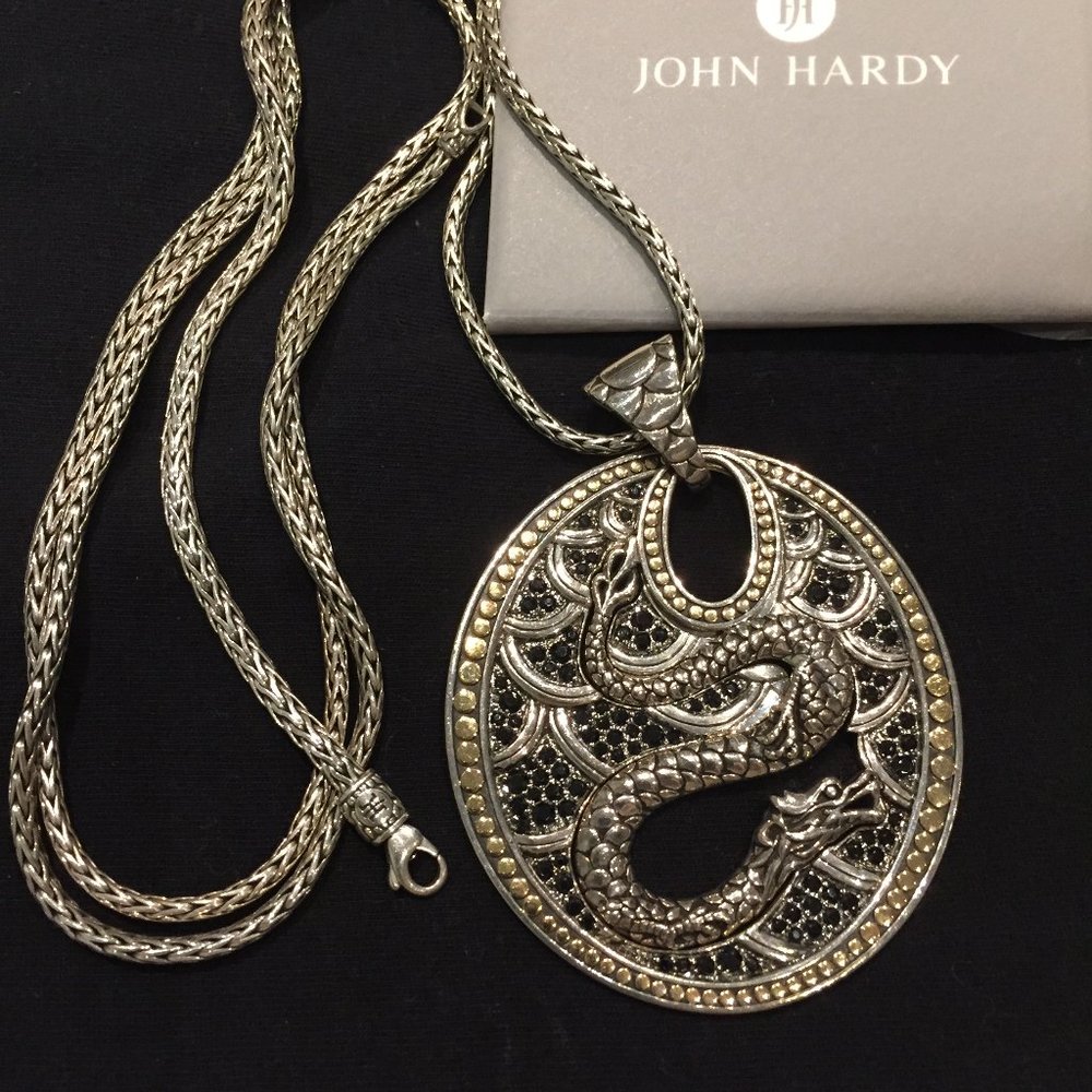 JOHN HARDY NAGA CHAIN WITH PENDANT